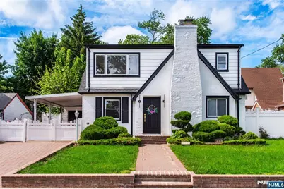 421 Tryon Avenue, Englewood, NJ 07631 - Photo 2