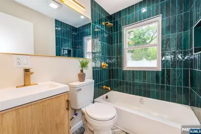 421 Tryon Avenue, Englewood, NJ 07631 - Photo 14