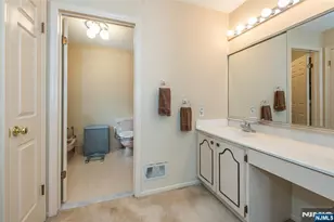1 Birdseye Cir, Wayne, NJ 07470 - Photo 16