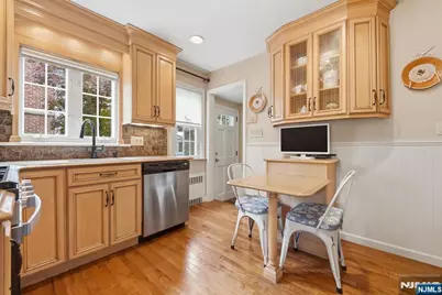 47 Victor Place, Hawthorne, NJ 07506 - Photo 8