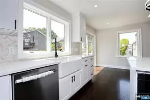 14 Byrne Pl, Bergenfield, NJ 07621 - Photo 20