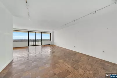 1500 Palisade Avenue 23E #23E, Fort Lee, NJ 07024 - Photo 4