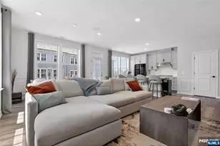 29 Arnold Dr, Wood Ridge, NJ 07075 - Photo 6