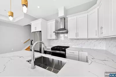 126 De Kalb Avenue 3 #3, Jersey City, NJ 07306 - Photo 12