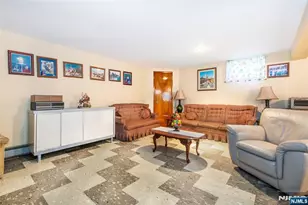 27 Bartsch Ave, Woodland Park, NJ 07424 - Photo 16