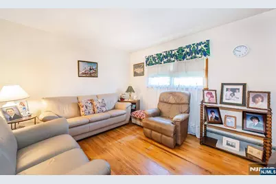27 Bartsch Avenue, Woodland Park, NJ 07424 - Photo 18