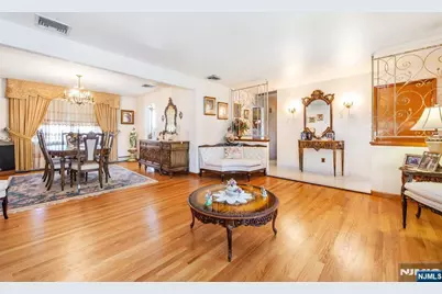 27 Bartsch Avenue, Woodland Park, NJ 07424 - Photo 8