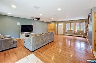 27 Seneca Ave, Rockaway Township, NJ 07866 - Photo 4