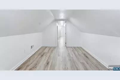 64 Willoughby Street, Newark, NJ 07112 - Photo 18