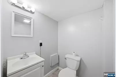 124 Washington Avenue, Irvington, NJ 07111 - Photo 30