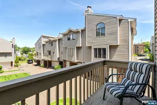 125 Roosevelt Pl, Palisades Park, NJ 07650 - Photo 26