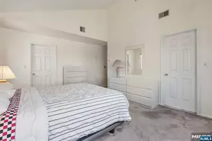 125 Roosevelt Pl, Palisades Park, NJ 07650 - Photo 22