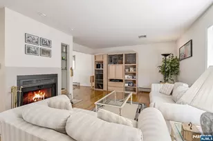 125 Roosevelt Pl, Palisades Park, NJ 07650 - Photo 6