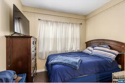 567 Fern Avenue, Lyndhurst Township, NJ 07071 - Photo 4