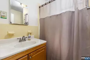567 Fern Ave, Lyndhurst Township, NJ 07071 - Photo 10