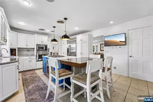 105 Deerhorn Ct, Upper Saddle River, NJ 07458 - Photo 12