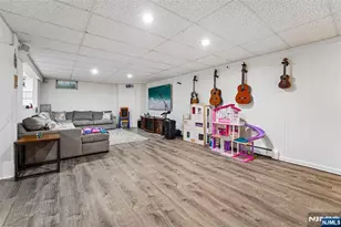 105 Deerhorn Ct, Upper Saddle River, NJ 07458 - Photo 28