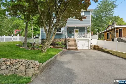11 Lake Trail, Wayne, NJ 07470 - Photo 2