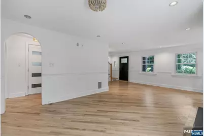 740 River Road, Teaneck Township, NJ 07666 - Photo 10