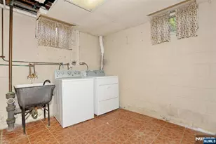 200 Watchung Dr, Hawthorne, NJ 07506 - Photo 38