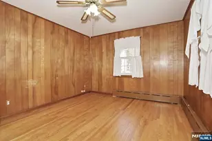 200 Watchung Dr, Hawthorne, NJ 07506 - Photo 12