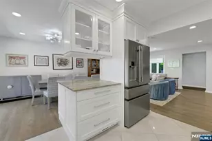 19 Thames Blvd, Bergenfield, NJ 07621 - Photo 22