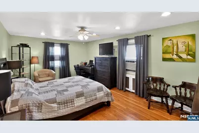128 White Oak Terrace, Belleville, NJ 07109 - Photo 16