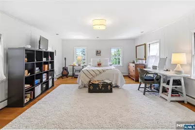 16 Pascack Road, Woodcliff Lake, NJ 07677 - Photo 28