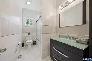 184 Donny Brook Dr, Allendale, NJ 07401 - Photo 28
