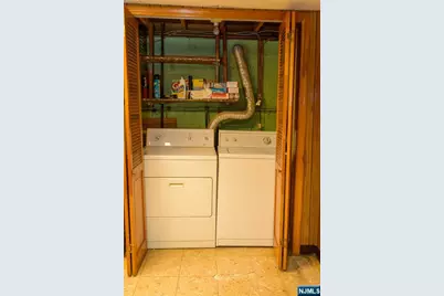 510 Liberty Avenue, Jersey City, NJ 07307 - Photo 28