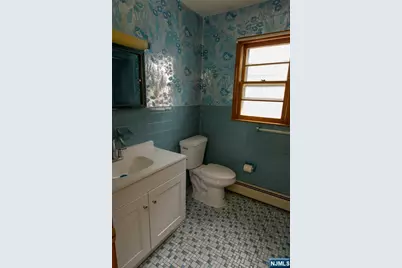 510 Liberty Avenue, Jersey City, NJ 07307 - Photo 38