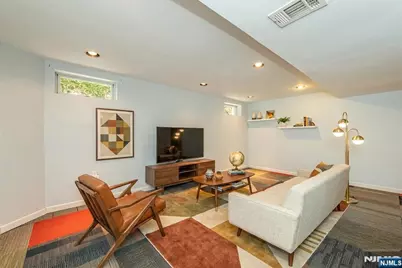 56 Lunn Avenue, Bergenfield, NJ 07621 - Photo 18