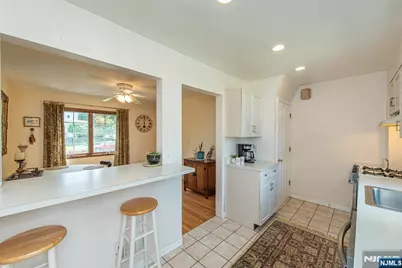 56 Lunn Avenue, Bergenfield, NJ 07621 - Photo 10