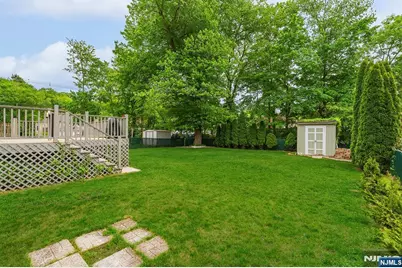 3 Roy Avenue, Bloomingdale, NJ 07403 - Photo 20