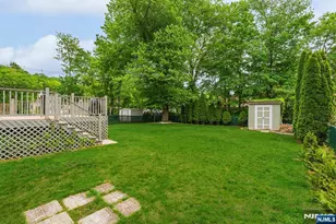 3 Roy Ave, Bloomingdale, NJ 07403 - Photo 20