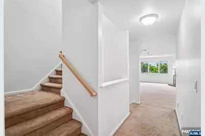 304 Heights Drive 3 #3, Haledon, NJ 07508 - Photo 4