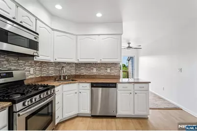 304 Heights Drive 3 #3, Haledon, NJ 07508 - Photo 10
