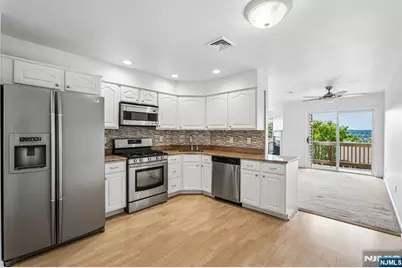 304 Heights Drive 3 #3, Haledon, NJ 07508 - Photo 8