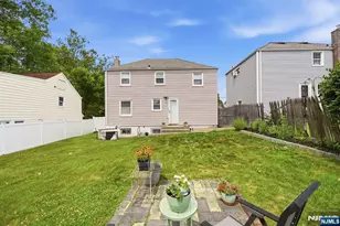 32 Lerome Pl, Teaneck Township, NJ 07666 - Photo 38