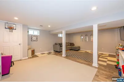 136 Redwood Avenue, Wayne, NJ 07470 - Photo 34