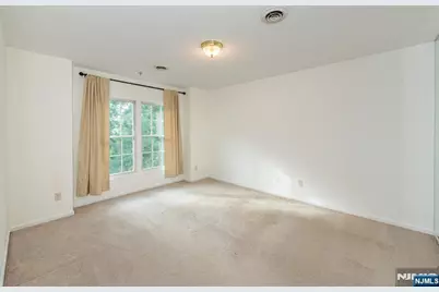 91 Roseland Avenue C4 #C4, Caldwell, NJ 07006 - Photo 12