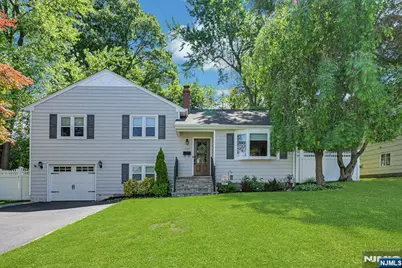 149 Linden Avenue, Emerson, NJ 07630 - Photo 2