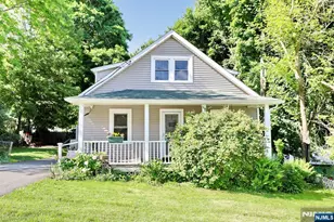 121 Wilmuth St, Mahwah, NJ 07430 - Photo 2