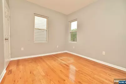 395 S 15th Street, Newark, NJ 07103 - Photo 6