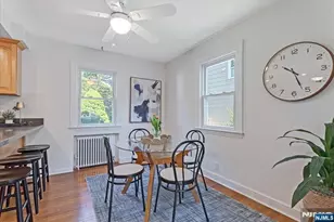 566 Barnett Pl, Ridgewood, NJ 07450 - Photo 2
