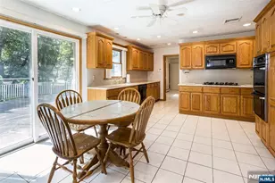 16 Feldstone Pl, West Caldwell, NJ 07006 - Photo 16