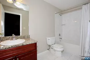 175 Rochelle Ave 321, Rochelle Park Township, NJ 07662 - Photo 38