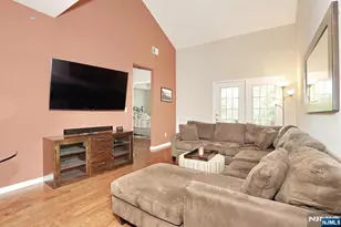 175 Rochelle Ave 321, Rochelle Park Township, NJ 07662 - Photo 10