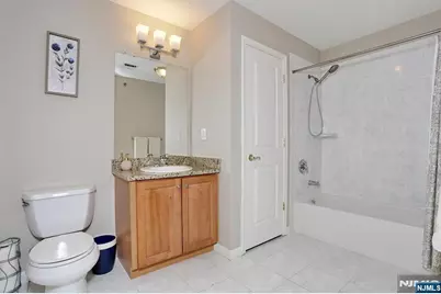 175 Rochelle Avenue 321 #321, Rochelle Park Township, NJ 07662 - Photo 34