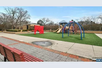 2200 N Central Road 6U #6U, Fort Lee, NJ 07024 - Photo 32